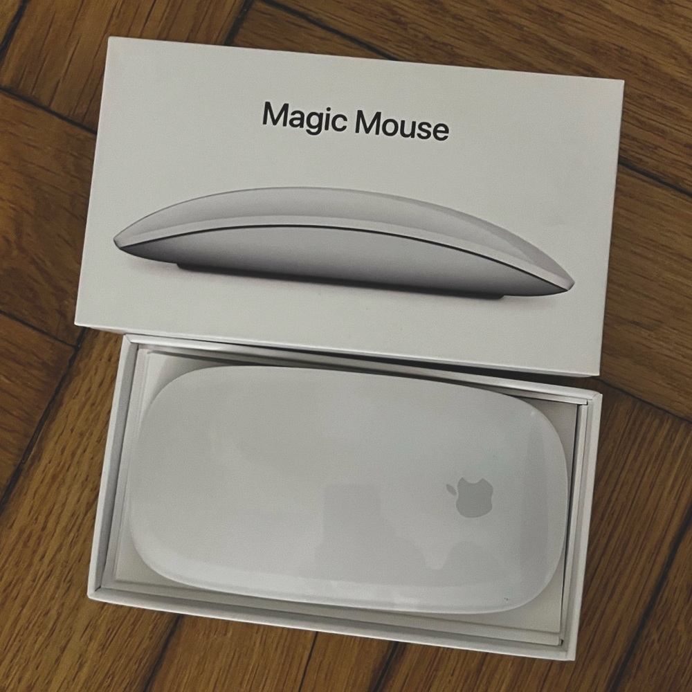 Apple Magic Mouse 2 Wireless Model A1657 With Original Packaging